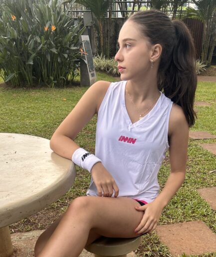 Camiseta Feminina Regata Branca c/ Borda Rosa